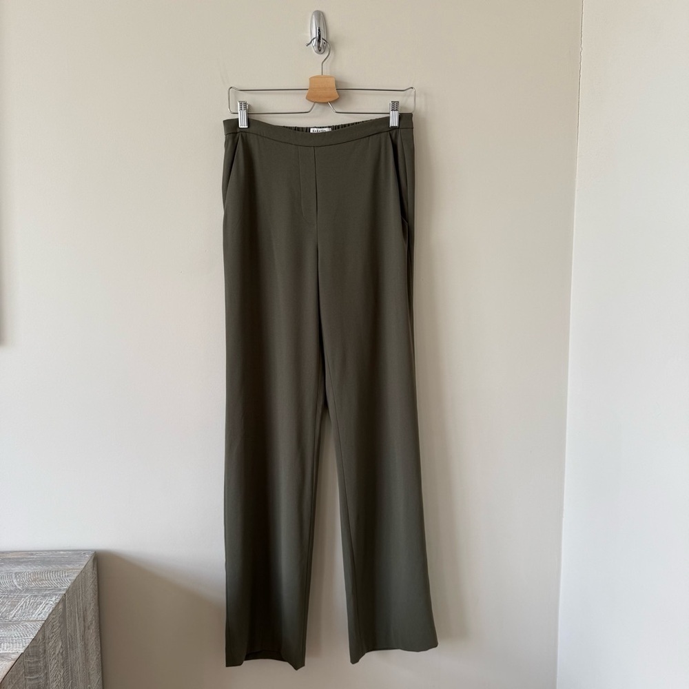 Aritzia “Babaton” Ray Tailored Olive Green Pants (Size:6)